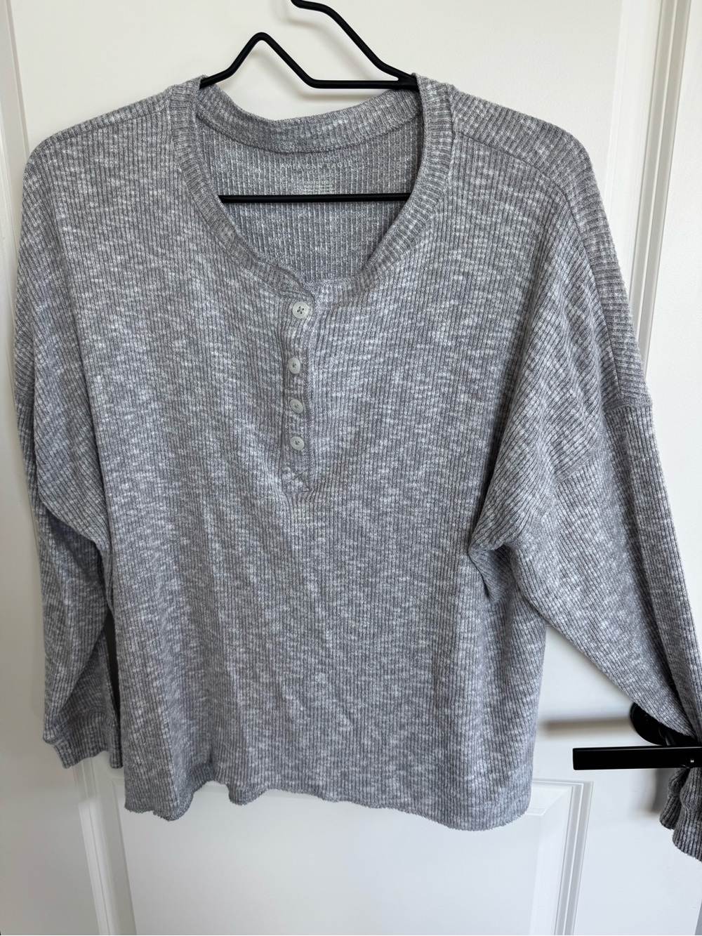 American Eagle Outfitters Soft Plush Long Sleeve Henley Top-Size XL